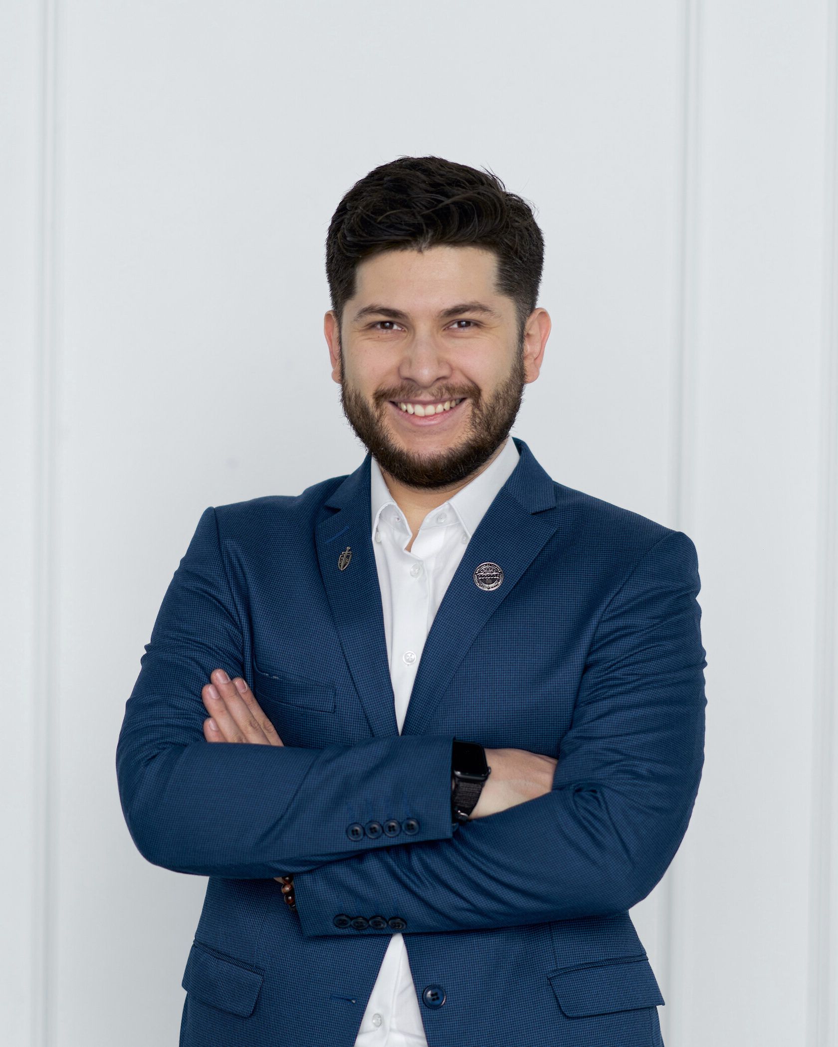 Алишер Отабаев
